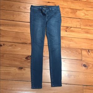 ABERCROMBIE SKINNY JEANS